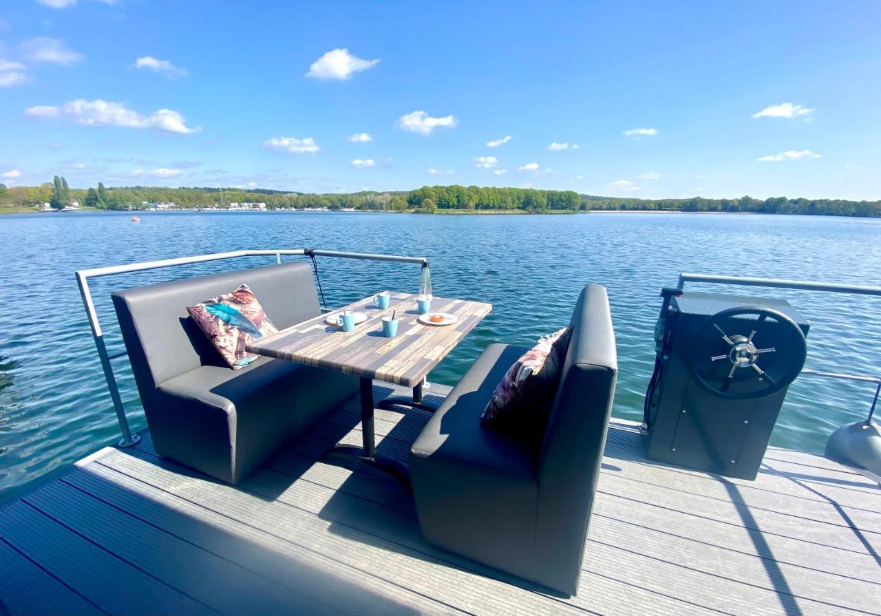 Houseboat Met Dakterras Mookerplas Middelaar Kültér fotó